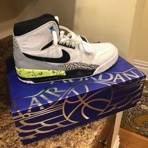 Jordan legacy 312 NRG Billy Hoyle
